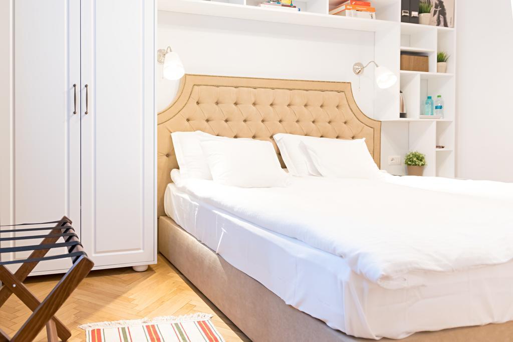 Kristen House بوخارست المظهر الخارجي الصورة
